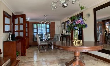 CASA EN VENTA UNIDAD CERRADA LAS LOMITAS SABANETA