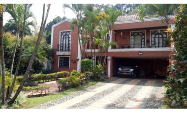 CASA EN VENTA UNIDAD CERRADA LAS LOMITAS SABANETA