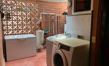 CASA EN VENTA UNIDAD CERRADA LAS LOMITAS SABANETA
