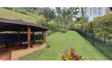 VENTA  CASA EN UNIDAD CERRADA LAS LOMITAS SABANETA
