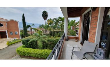 VENTA  CASA EN UNIDAD CERRADA LAS LOMITAS SABANETA