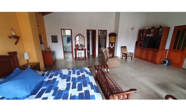 VENTA  CASA EN UNIDAD CERRADA LAS LOMITAS SABANETA