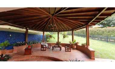 VENTA  CASA EN UNIDAD CERRADA LAS LOMITAS SABANETA