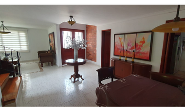 VENTA  CASA EN UNIDAD CERRADA LAS LOMITAS SABANETA