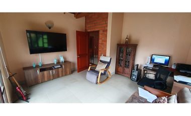 VENTA  CASA EN UNIDAD CERRADA LAS LOMITAS SABANETA