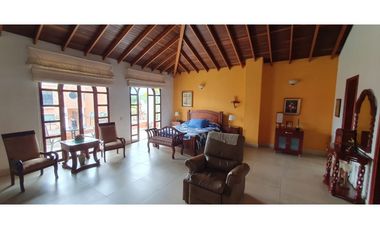 VENTA  CASA EN UNIDAD CERRADA LAS LOMITAS SABANETA