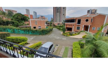 VENTA  CASA EN UNIDAD CERRADA LAS LOMITAS SABANETA