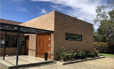 Venta de Casa Campestre en el Alto de Palmas