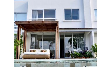 VENTA CASA CON PISCINA EN KARIBANA