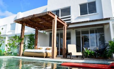 VENTA CASA CON PISCINA EN KARIBANA