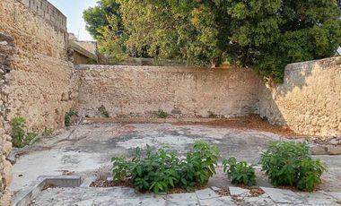 Calle Colonial en Venta