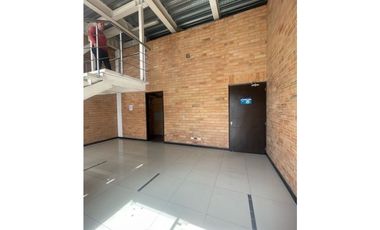 VENDO RENTO BODEGA 1800 M2  EN ZONA FRANCA OCCIDENTE
