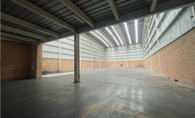 VENDO RENTO BODEGA 1800 M2  EN ZONA FRANCA OCCIDENTE