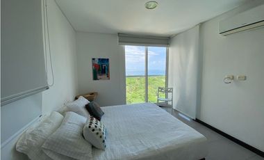 Hermoso apartamento amoblado con vista al mar