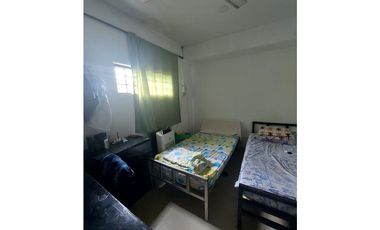 SE VENDE CASA EN MARGEN IZQUIERDA DE MONTERA