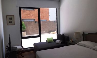 ARRIENDO EXCELENTE APARTAMENTO EN NOGAL CON  LINDA TERRAZA de 70 MTS