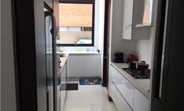 ARRIENDO EXCELENTE APARTAMENTO EN NOGAL CON  LINDA TERRAZA de 70 MTS