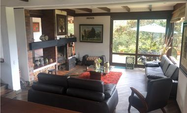 Vendo Hermosa Casa en el hato k7 vía la Calera