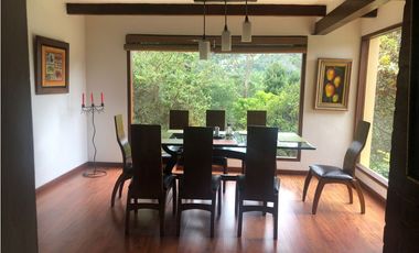 Vendo Hermosa Casa en el hato k7 vía la Calera