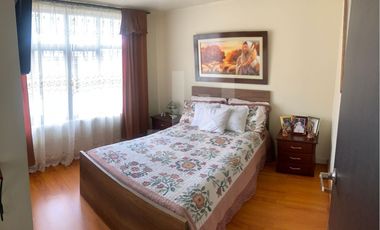VENDO CASA DE 3 PISOS CERCA AL CENTRO