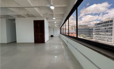 ARRIENDO / VENTA OFICINA 246m2 OBRA BLANCA CRA 11 CHICO