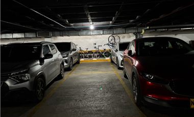 ARRIENDO / VENTA OFICINA 246m2 OBRA BLANCA CRA 11 CHICO