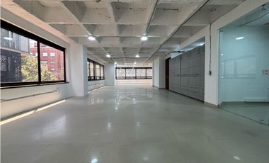 ARRIENDO / VENTA OFICINA 246m2 OBRA BLANCA CRA 11 CHICO