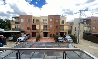 Oportunidad, vendo linda casa , con renta adicional