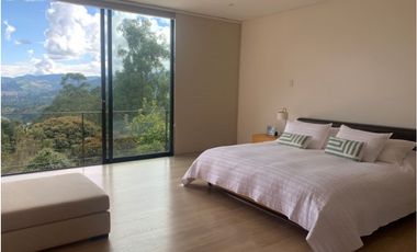 VENTA DE CASA EN EL RETIRO SECTOR FIZEBAD