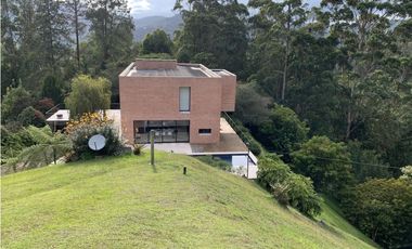 VENTA DE CASA EN EL RETIRO SECTOR FIZEBAD