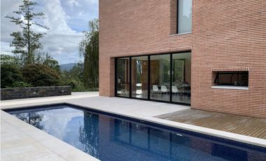 VENTA DE CASA EN EL RETIRO SECTOR FIZEBAD