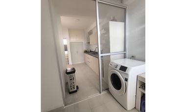 SE VENDE CASA  REMODELADA CERCA EN LA  AVENIDA SUR