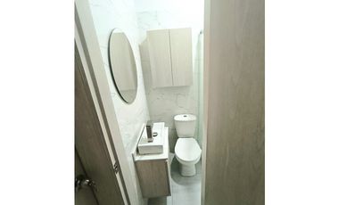 SE VENDE CASA  REMODELADA CERCA EN LA  AVENIDA SUR