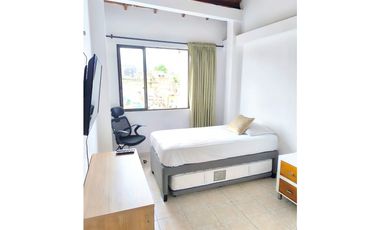 SE VENDE CASA  REMODELADA CERCA EN LA  AVENIDA SUR