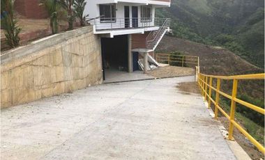 ARRIENDO BODEGA EN AUTOPISTA DEL CAFÉ VEREDA EL ROSARIO MANIZALES