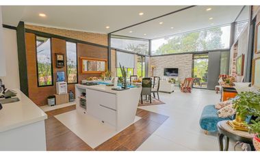 Casa Campestre en Parcelación Vía San Antonio - La Ceja