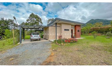 Casa Campestre en Parcelación Vía San Antonio - La Ceja