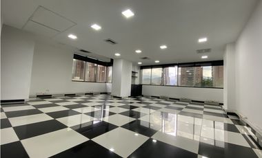 OFICINA EN ARRIENDO - EL POBLADO  P5