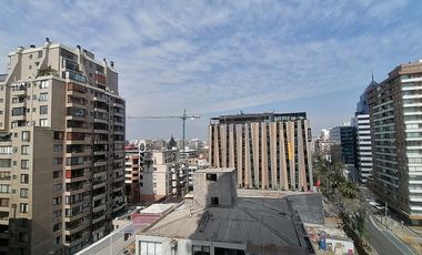 PROVIDENCIA / METRO LOS LEONES