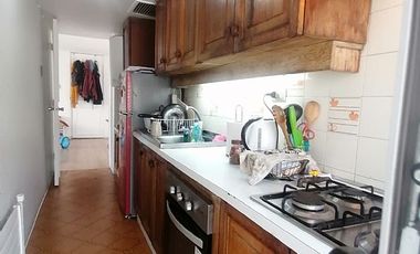 PROVIDENCIA / METRO LOS LEONES