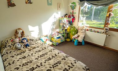 CASA EN PARCELA DE 8.400M2 A SÓLO 5KM DEL CENTRO