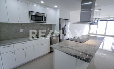 BEAUTIFUL NEW BEACH FRONT VILLA IN THE BEST DEVELOPMENT IN ROSARITO