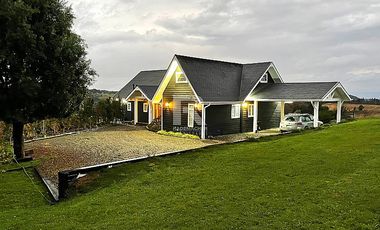 CASA LAS ENCINAS, A SÓLO 7KM DE FRUTILLAR.