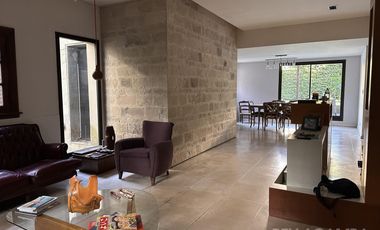 Casa en venta Vicente Lopez Jardin Pileta