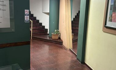 Oficina en  Pje Araya al 900