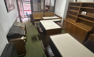 Oficina en  Pje Araya al 900