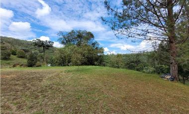 Venta de Lote en Unidad Cerrada en Retiro sector los Salados