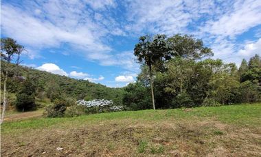 Venta de Lote en Unidad Cerrada en Retiro sector los Salados