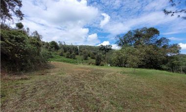 Venta de Lote en Unidad Cerrada en Retiro sector los Salados