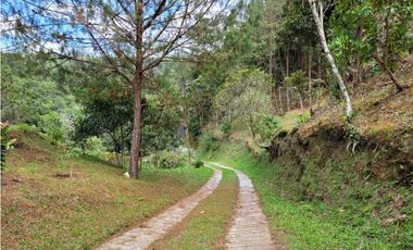 Venta de Lote en Unidad Cerrada en Retiro sector los Salados